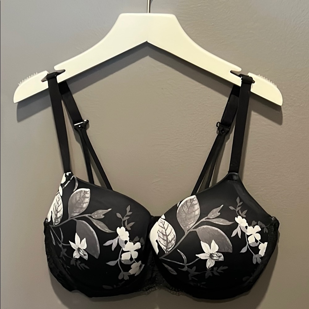 AUDEN Daydream Bra Floral Pattern Black and White colors Size 36D